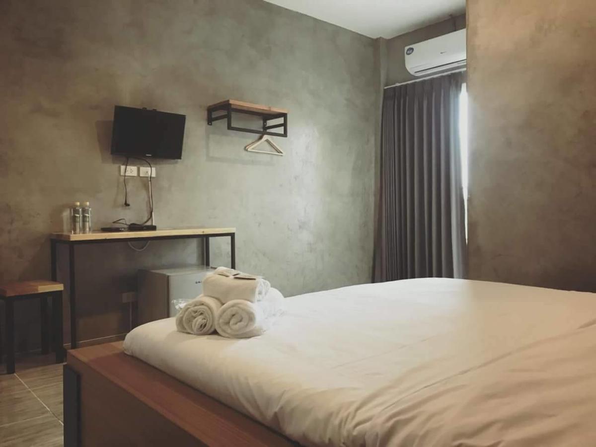 The Day Home Hotel Pakchong Bagian luar foto